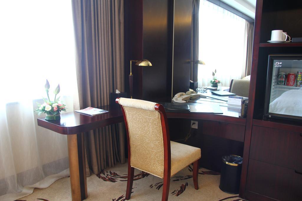 Huafang Jinling International Hotel Zhangjiagang Ruang foto