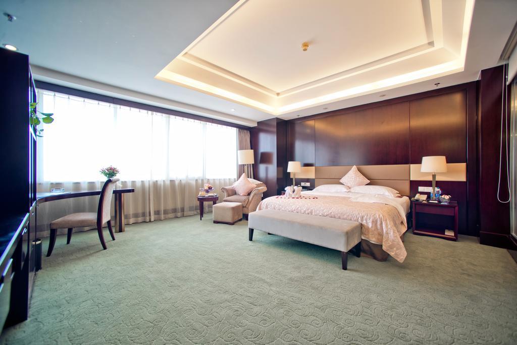 Huafang Jinling International Hotel Zhangjiagang Ruang foto